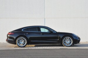 7.PORSCHE PANAMERA II 